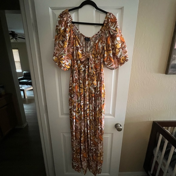 Eloquii 70’s Print Maxi Dress - Picture 2 of 3